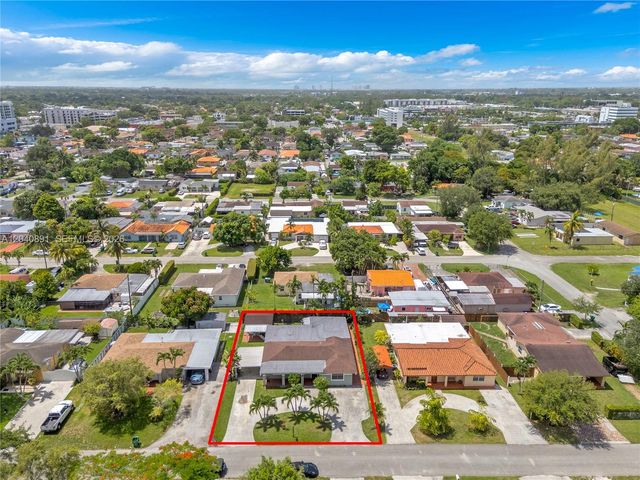 6860 SW 18th St, Miami, FL 33155