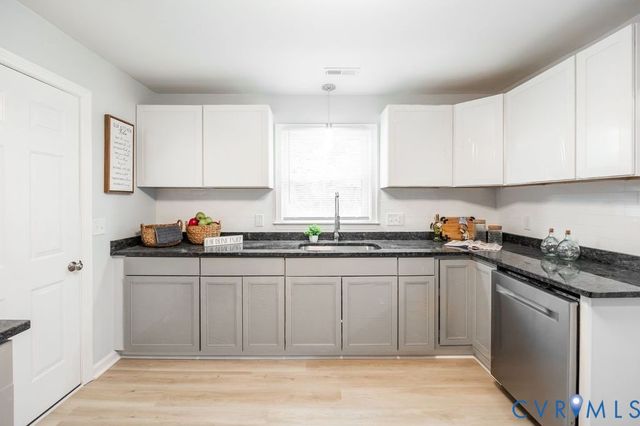 1859 Ramblewood Rd, Petersburg, VA 23805
