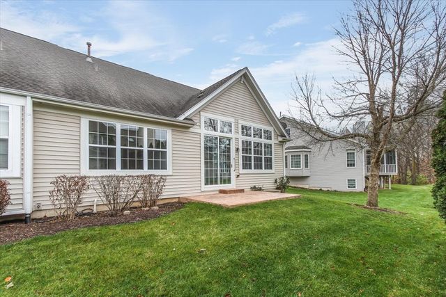 202 Braeburn Circle, Sugar Grove, IL 60554