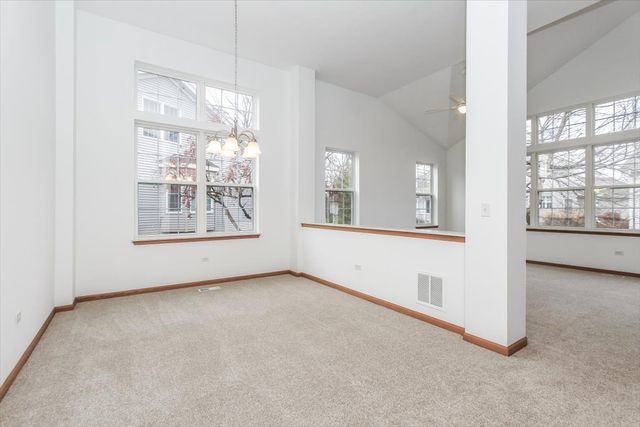 202 Braeburn Circle, Sugar Grove, IL 60554