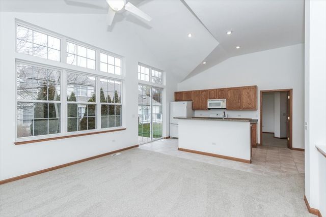 202 Braeburn Circle, Sugar Grove, IL 60554