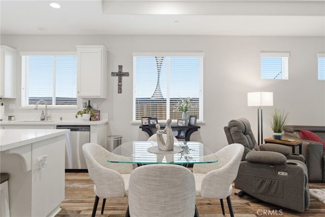 3481 Rogue River, Chico, CA 95973