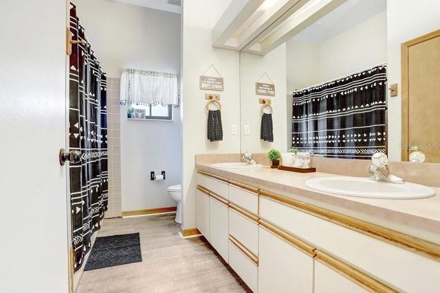 1402 STEPHENS OAK COURT, Plant City, FL 33567