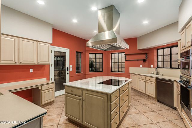 341 N Joesler Court, Tucson, AZ 85716