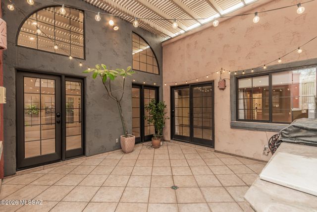 341 N Joesler Court, Tucson, AZ 85716