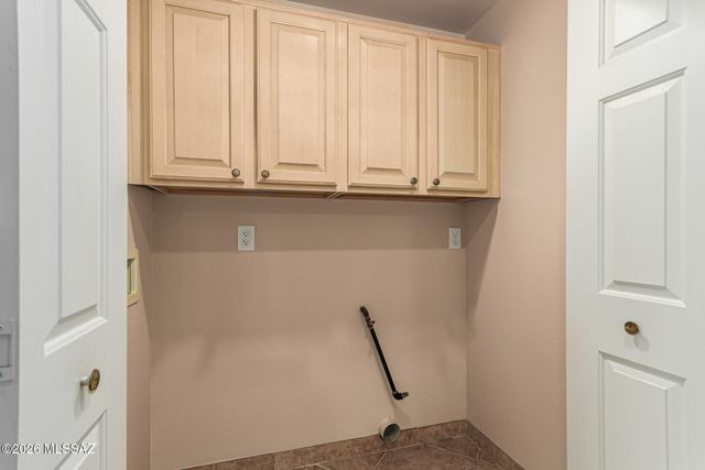 341 N Joesler Court, Tucson, AZ 85716