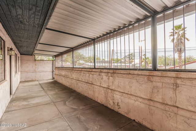 341 N Joesler Court, Tucson, AZ 85716