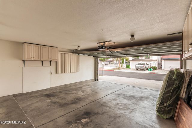 341 N Joesler Court, Tucson, AZ 85716