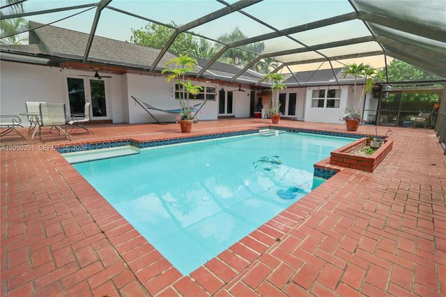 23595 SW 152nd Ave, Homestead, FL 33032