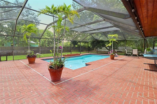 23595 SW 152nd Ave, Homestead, FL 33032