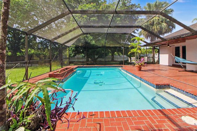 23595 SW 152nd Ave, Homestead, FL 33032