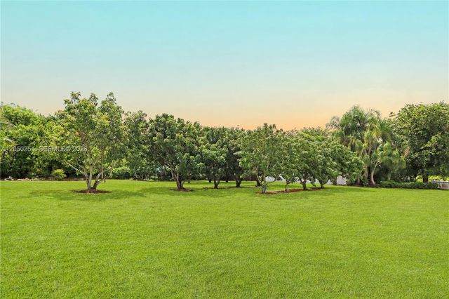 23595 SW 152nd Ave, Homestead, FL 33032