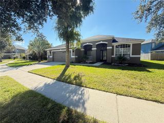 6817 CROMWELL GARDEN DRIVE, Apollo Beach, FL 33572