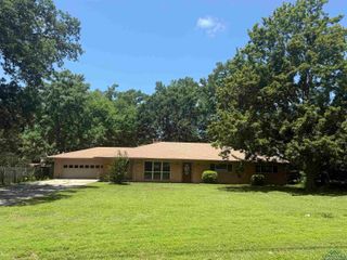 1705 Hyacinth, Longview, TX 75601