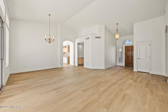 37965 S Birdie Drive, Tucson, AZ 85739