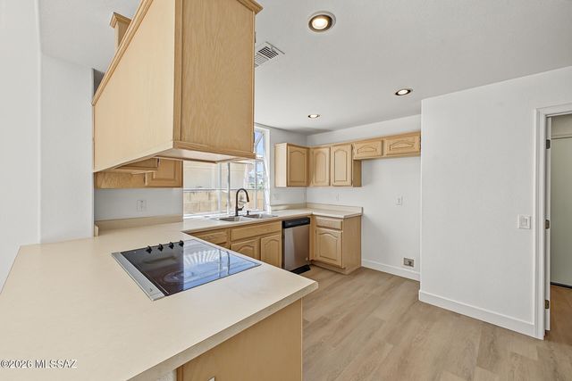 37965 S Birdie Drive, Tucson, AZ 85739