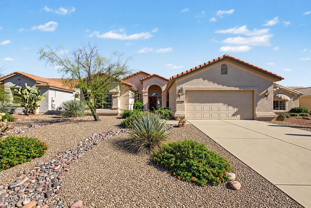 37965 S Birdie Drive, Tucson, AZ 85739