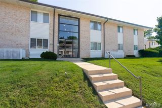 10117 Sakura Drive F, St Louis, MO 63128