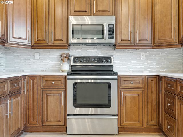 2402 Ne 96TH St, Vancouver, WA 98665