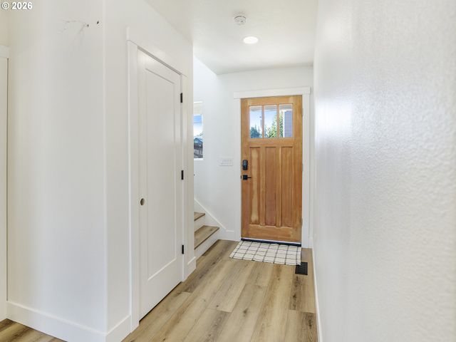 2402 Ne 96TH St, Vancouver, WA 98665