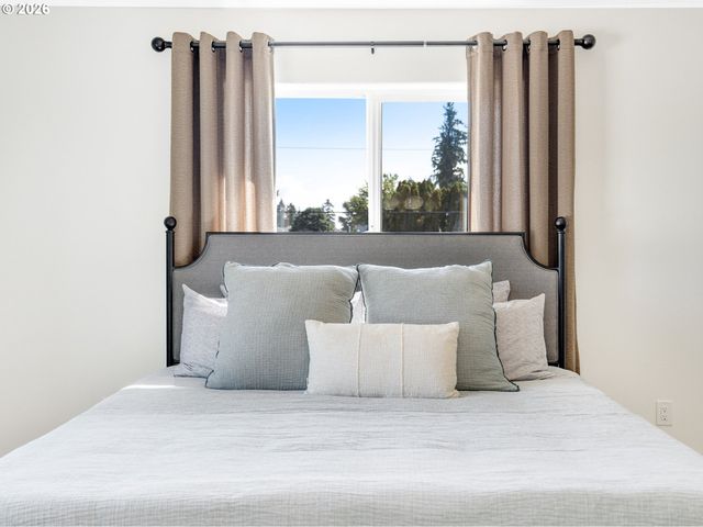 2402 Ne 96TH St, Vancouver, WA 98665