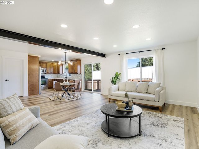 2402 Ne 96TH St, Vancouver, WA 98665