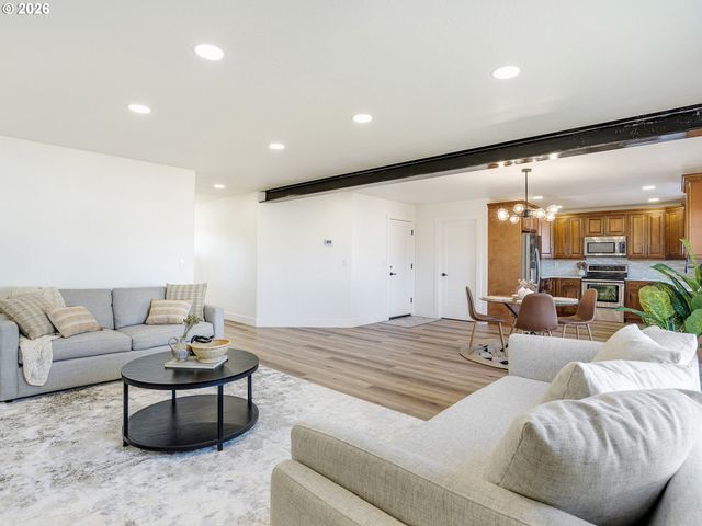 2402 Ne 96TH St, Vancouver, WA 98665