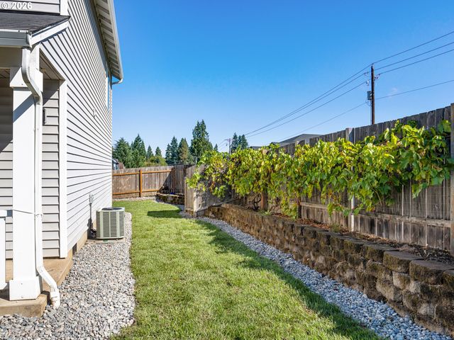 2402 Ne 96TH St, Vancouver, WA 98665