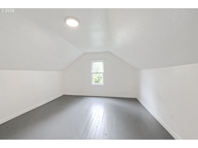 2514 Ne 102ND Ave, Portland, OR 97220
