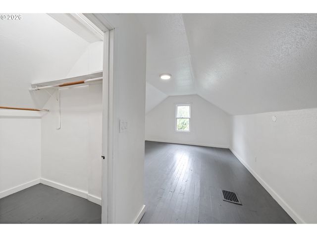 2514 Ne 102ND Ave, Portland, OR 97220