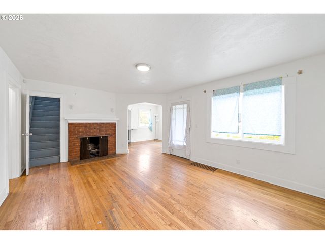 2514 Ne 102ND Ave, Portland, OR 97220