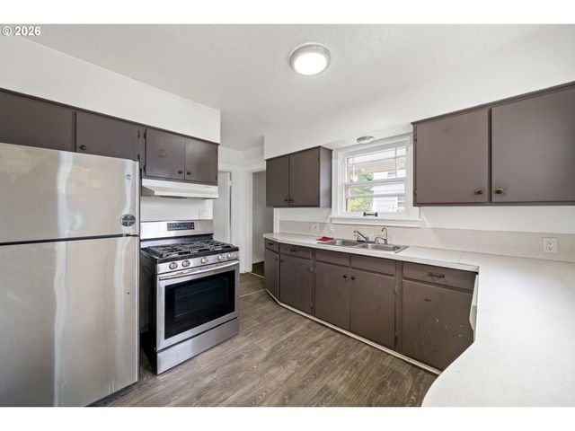2514 Ne 102ND Ave, Portland, OR 97220