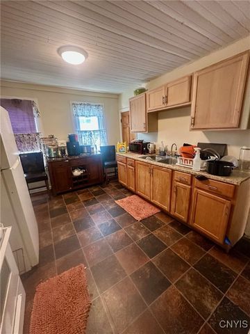 136 Lakeview Avenue 2, Syracuse, NY 13204