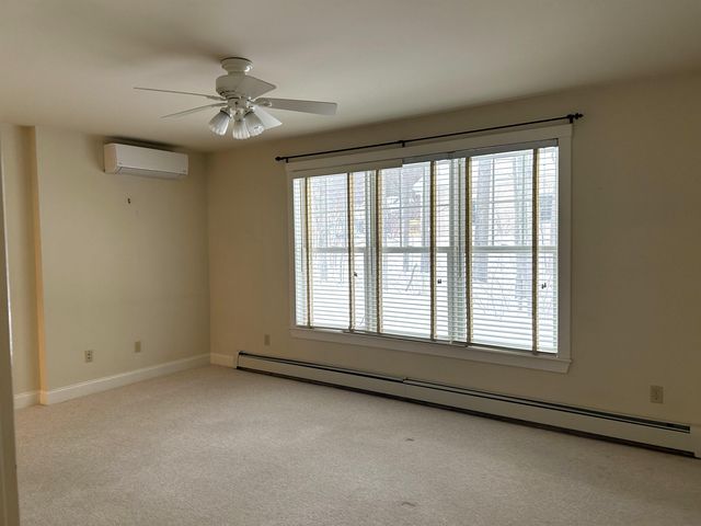 25 Stannard Drive, Essex, VT 05452