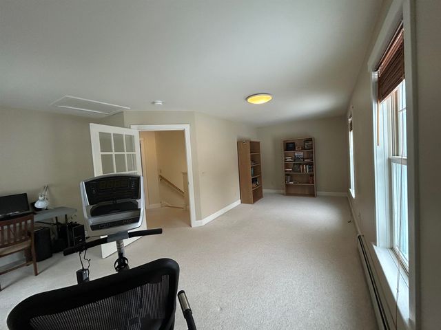 25 Stannard Drive, Essex, VT 05452