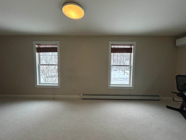 25 Stannard Drive, Essex, VT 05452