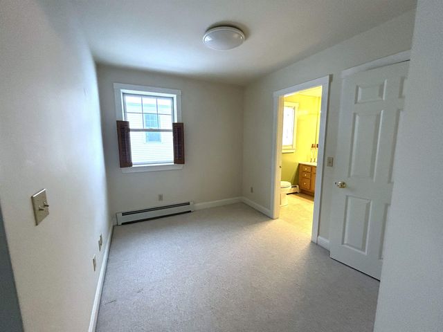 25 Stannard Drive, Essex, VT 05452