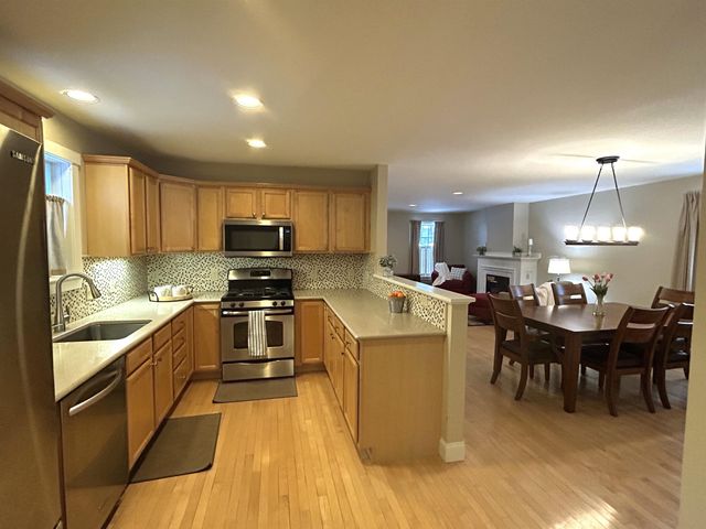 25 Stannard Drive, Essex, VT 05452