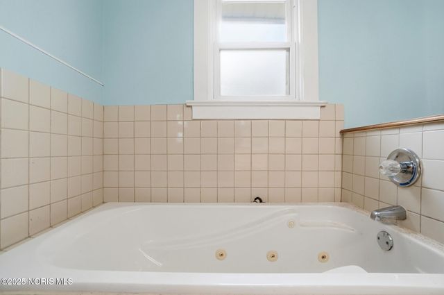 3519 Hazelhurst Avenue, Toledo, OH 43612