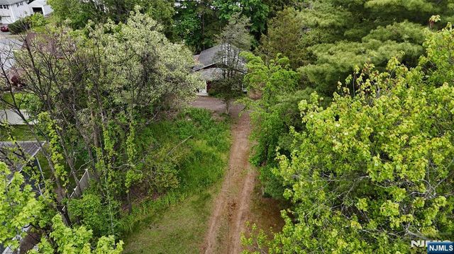 3-23 Saddle River Road, Fair Lawn, NJ 07410