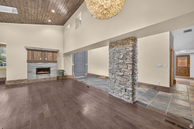 3200 E 3900 S, Holladay, UT 84124