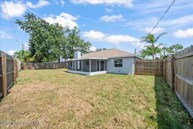 434 Barcelona Road SE, Palm Bay, FL 32909