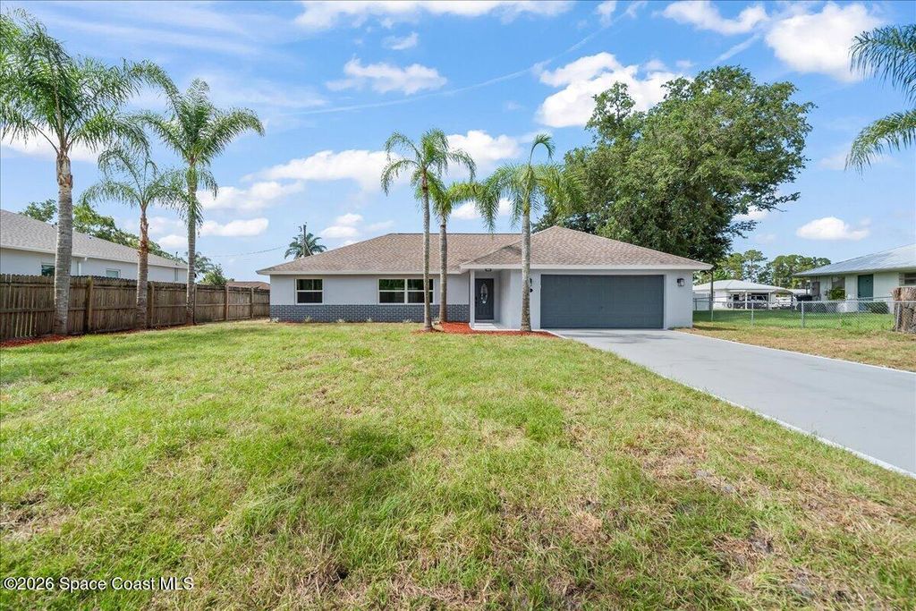 434 Barcelona Road SE, Palm Bay, FL 32909