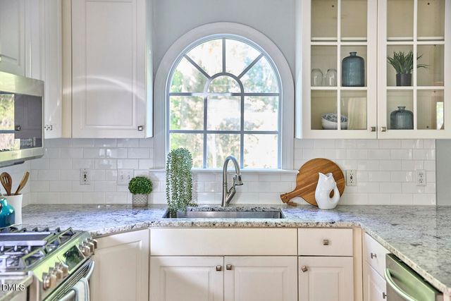 1009 Sunny Brae Court, Apex, NC 27502