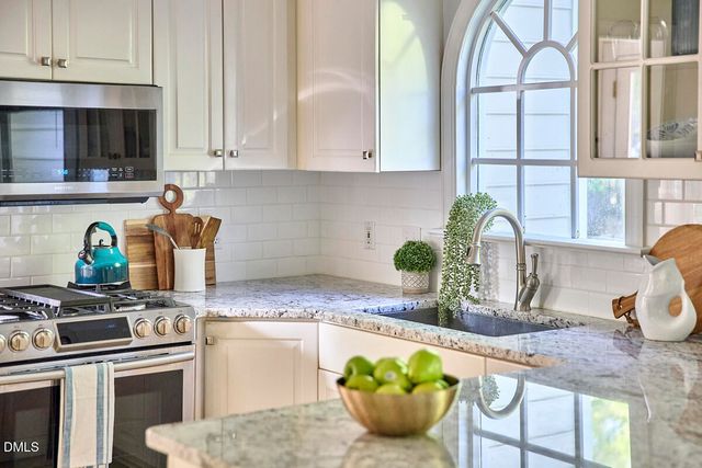 1009 Sunny Brae Court, Apex, NC 27502