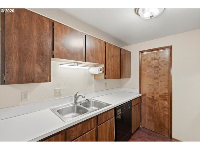 1100 N MERIDIAN St 43, Newberg, OR 97132