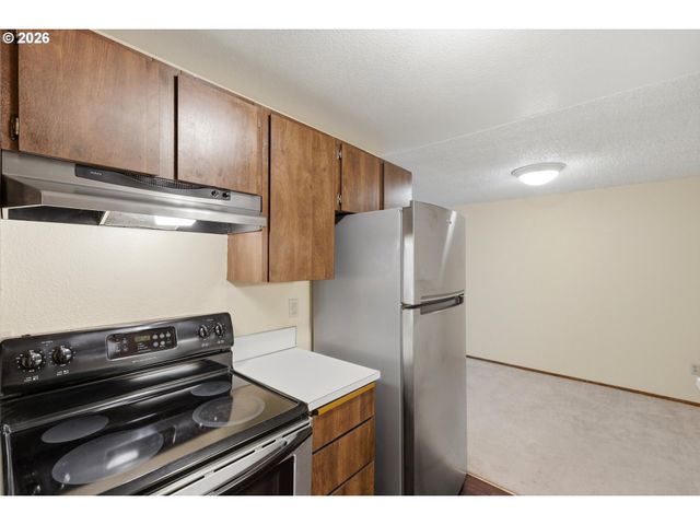 1100 N MERIDIAN St 43, Newberg, OR 97132