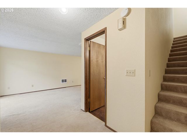 1100 N MERIDIAN St 43, Newberg, OR 97132
