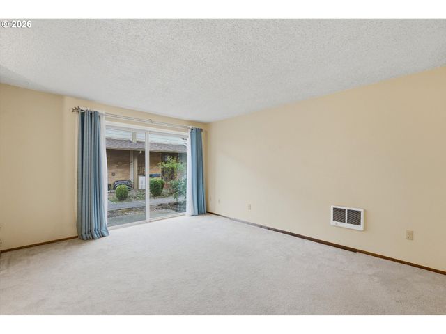 1100 N MERIDIAN St 43, Newberg, OR 97132