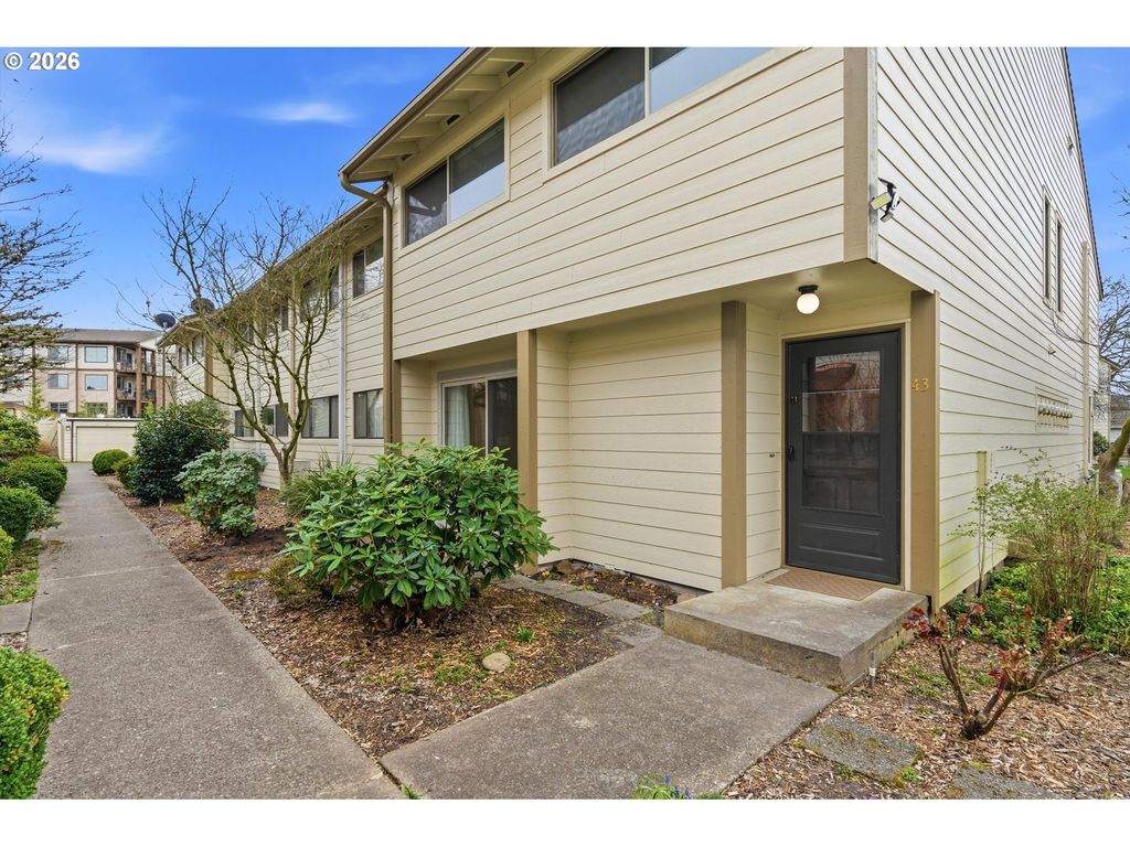 1100 N MERIDIAN St 43, Newberg, OR 97132